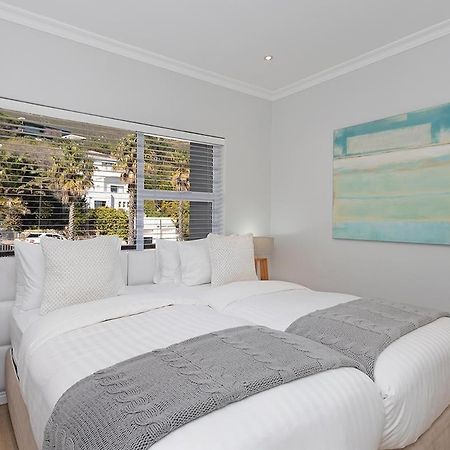 Stunning Sea View Apartment - Camps Bay Città del Capo Esterno foto